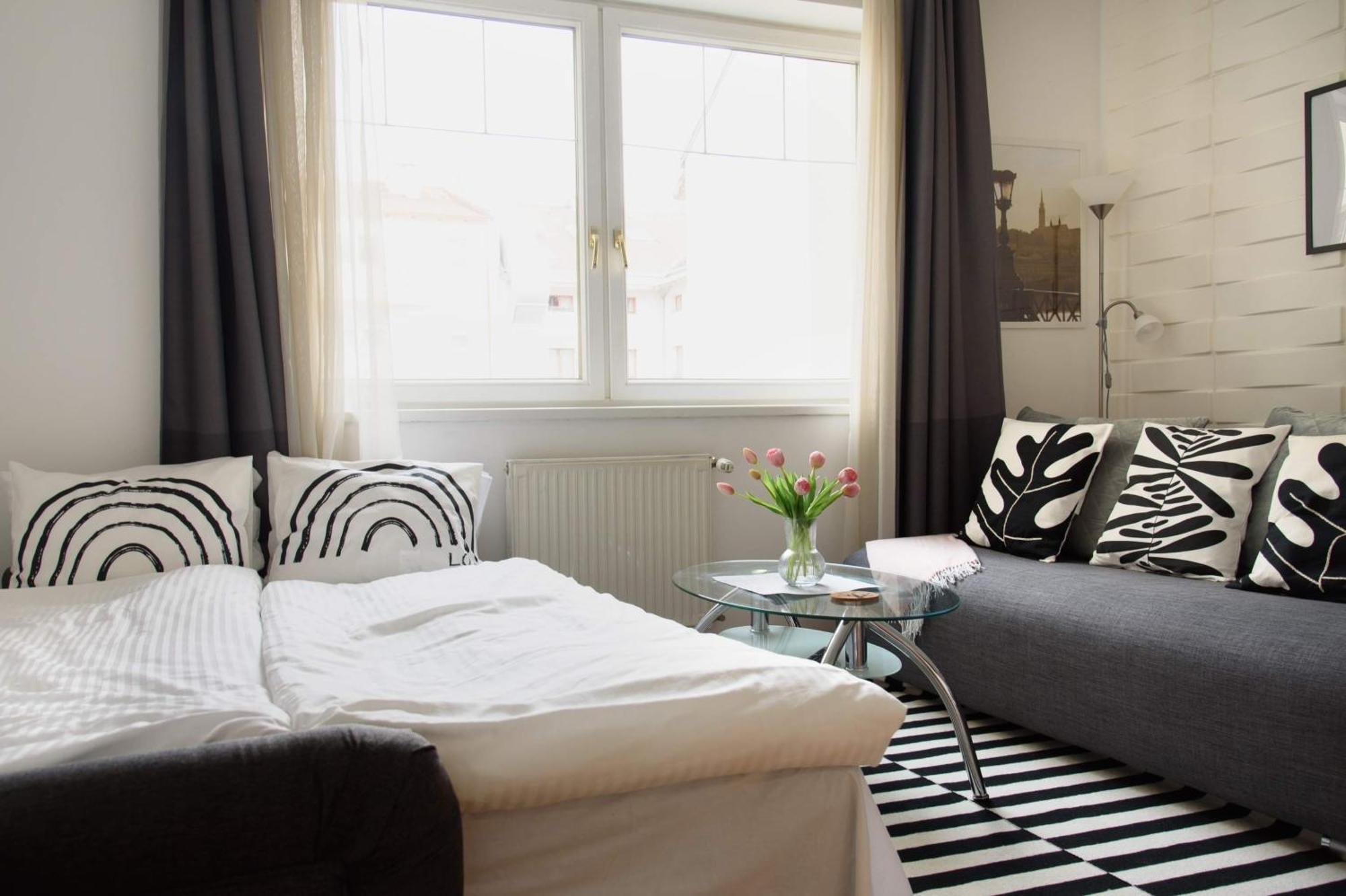 Peony Kaldy Apartman Free Garage Under The House 布达佩斯 外观 照片